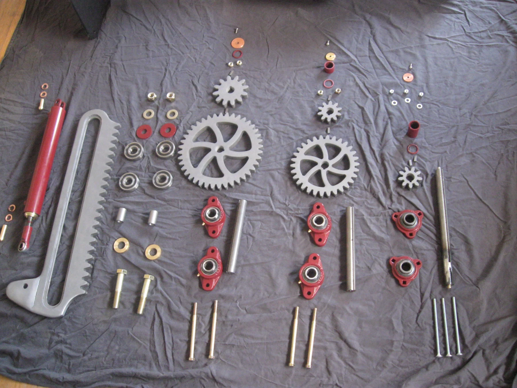 Custom geared steering components for The Clock Ship Teresita
